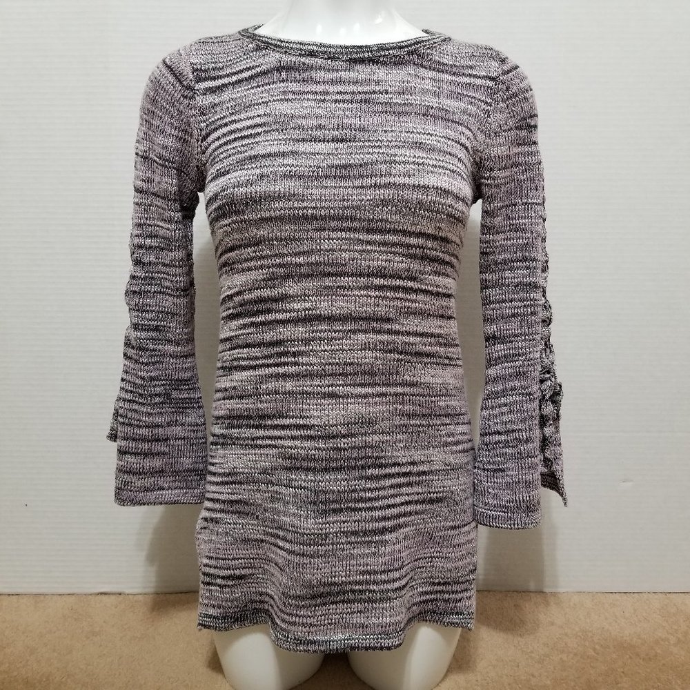 Roz & Ali sweater XS metallic weave knit pullover tunic lace up split sleeves
